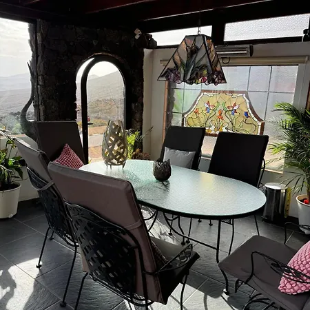 Villa Castillo Antonia Executive With Heated Pool
