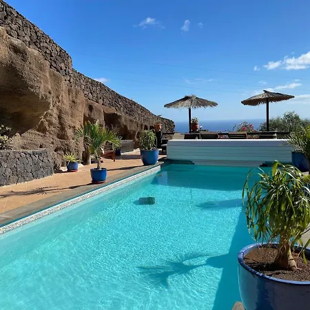 Castillo Antonia Executive With Heated Pool Villa