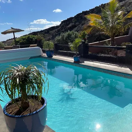 Villa Castillo Antonia Executive With Heated Pool *