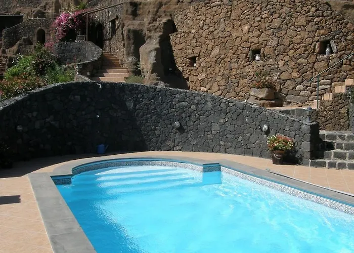 Villa Castillo Antonia Executive With Heated Pool Tias