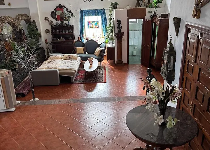 Villa Castillo Antonia Executive With Heated Pool *