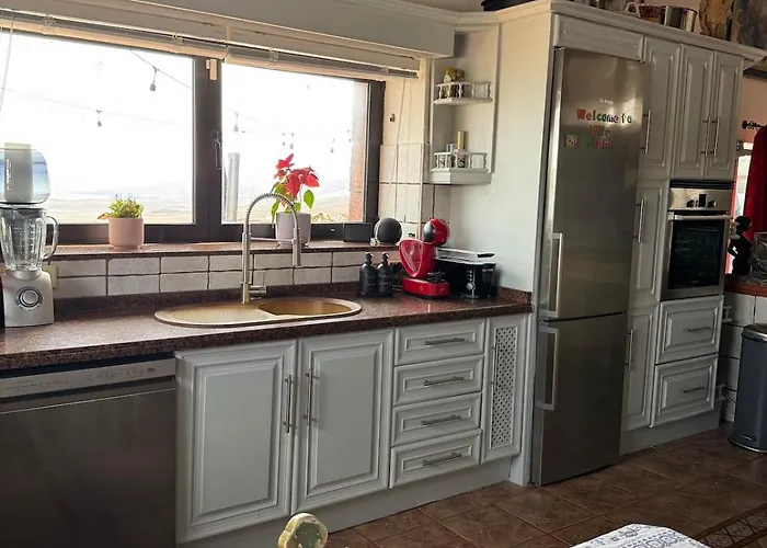 Villa Castillo Antonia Executive With Heated Pool Tias